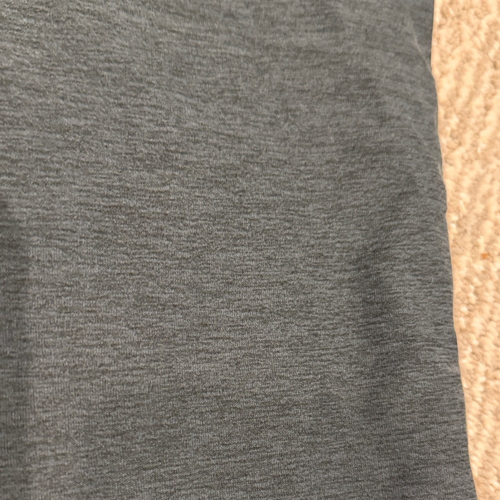 Vuori Men's Dark Blue V-Neck Tee - Picture 3 of 4